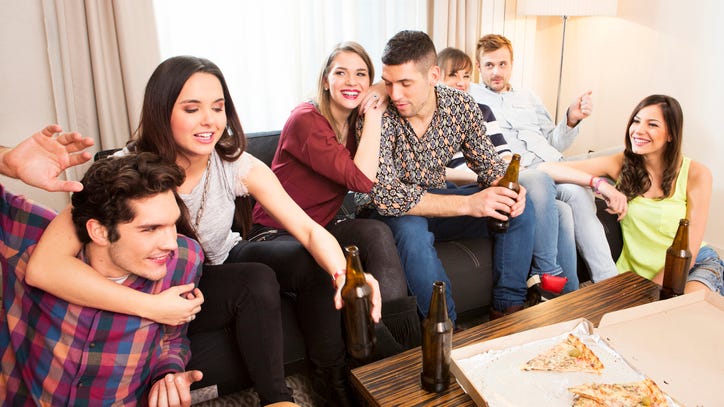 Purposely catching Omicron? Doctor warns against 'COVID parties' being held in Metro Detroit