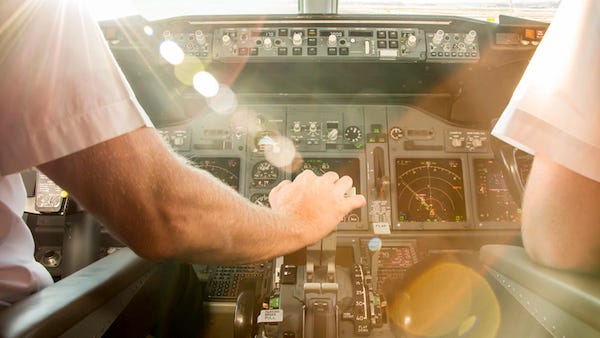  Pilot threatens to turn plane around if passengers don't stop AirDropping nudes