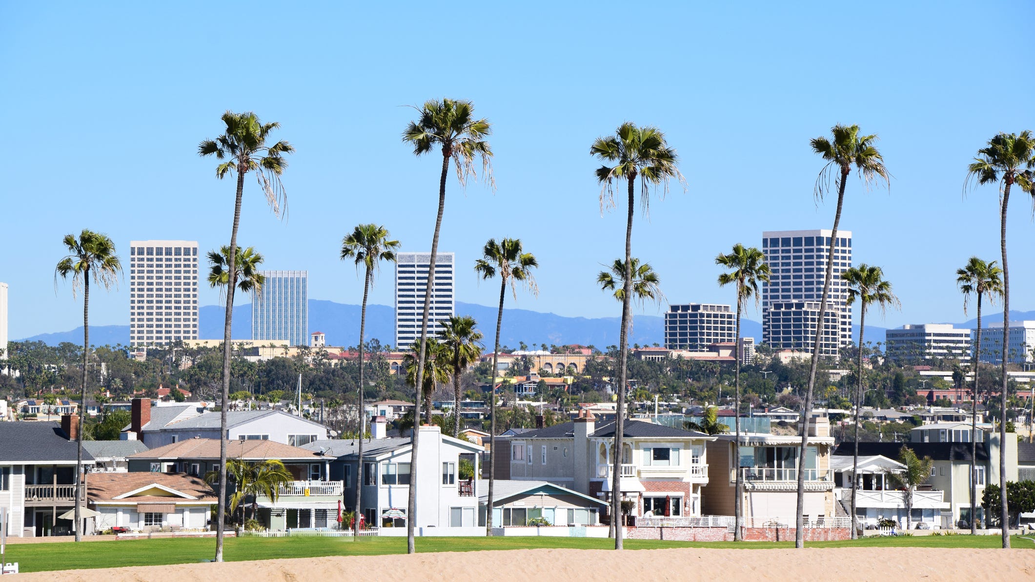 Ex-boyfriend charged in alleged attack on 'Real Housewives of O.C.' star