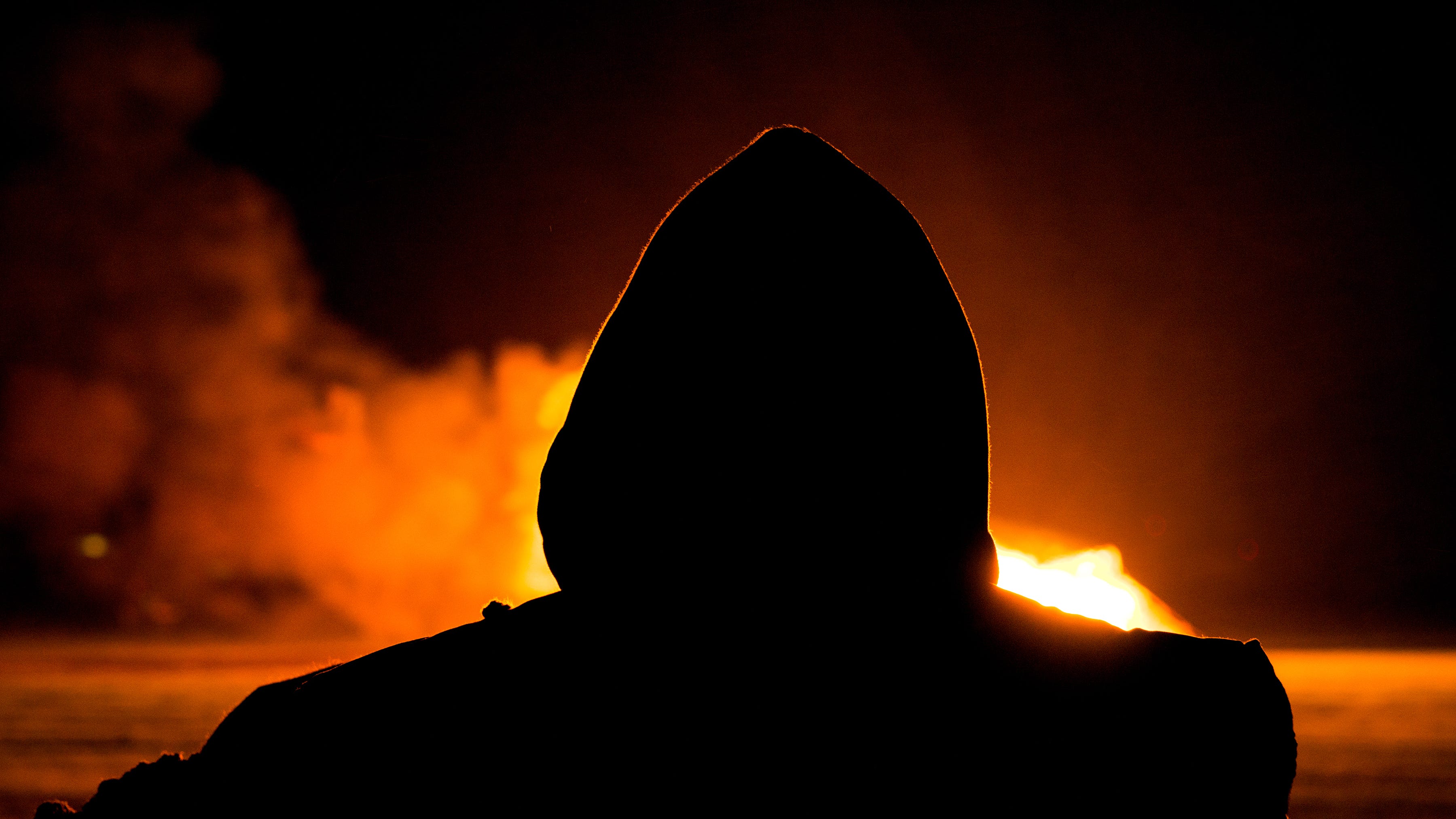 Man arrested in series of Burbank fires