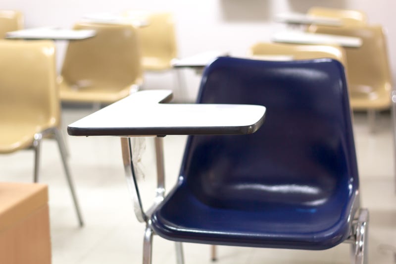 FILE: Empty desk