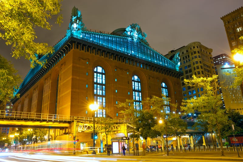 Harold Washington Library at night