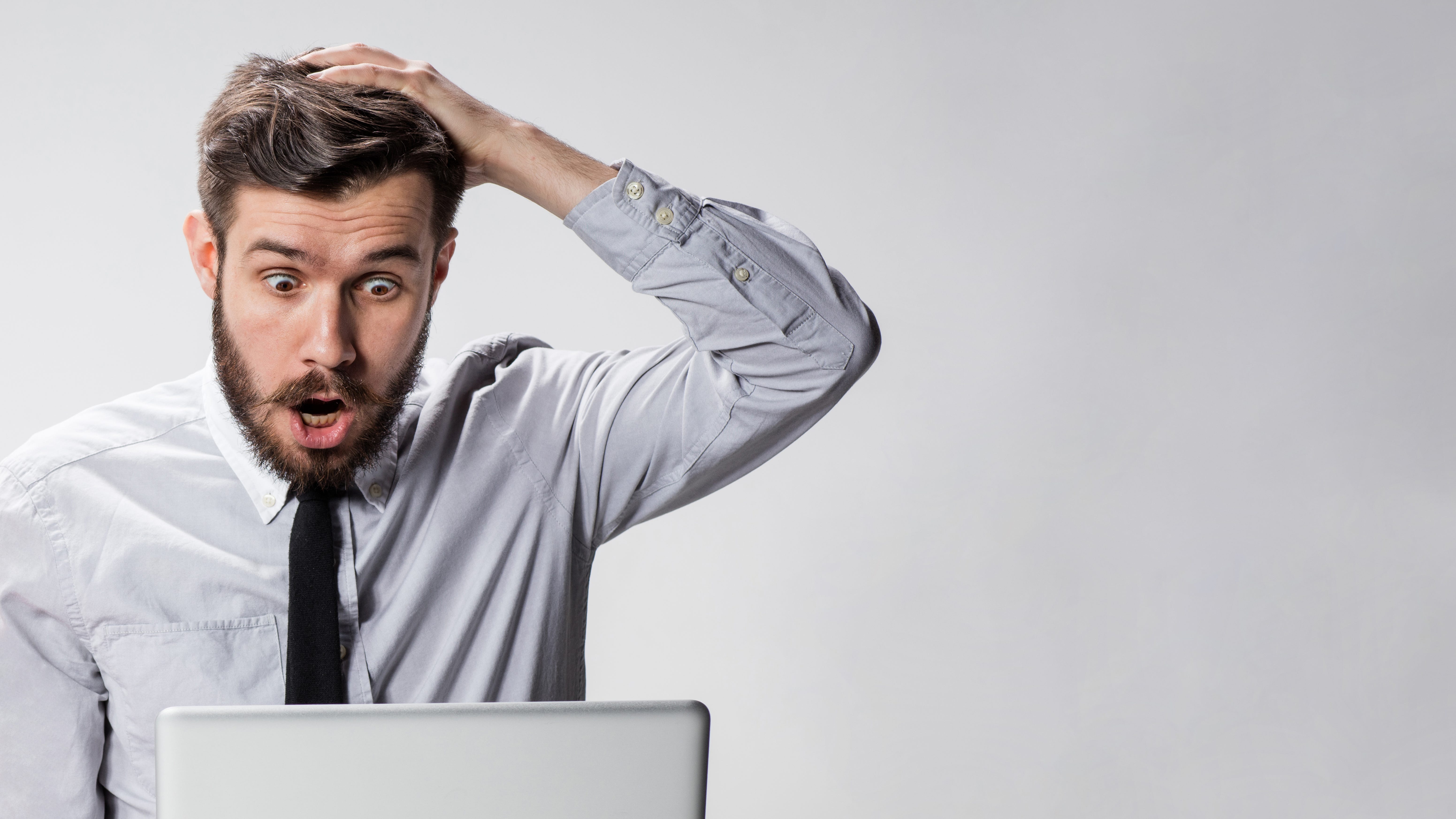 Man accidentally paid 300 times his salary quits his job and disappears