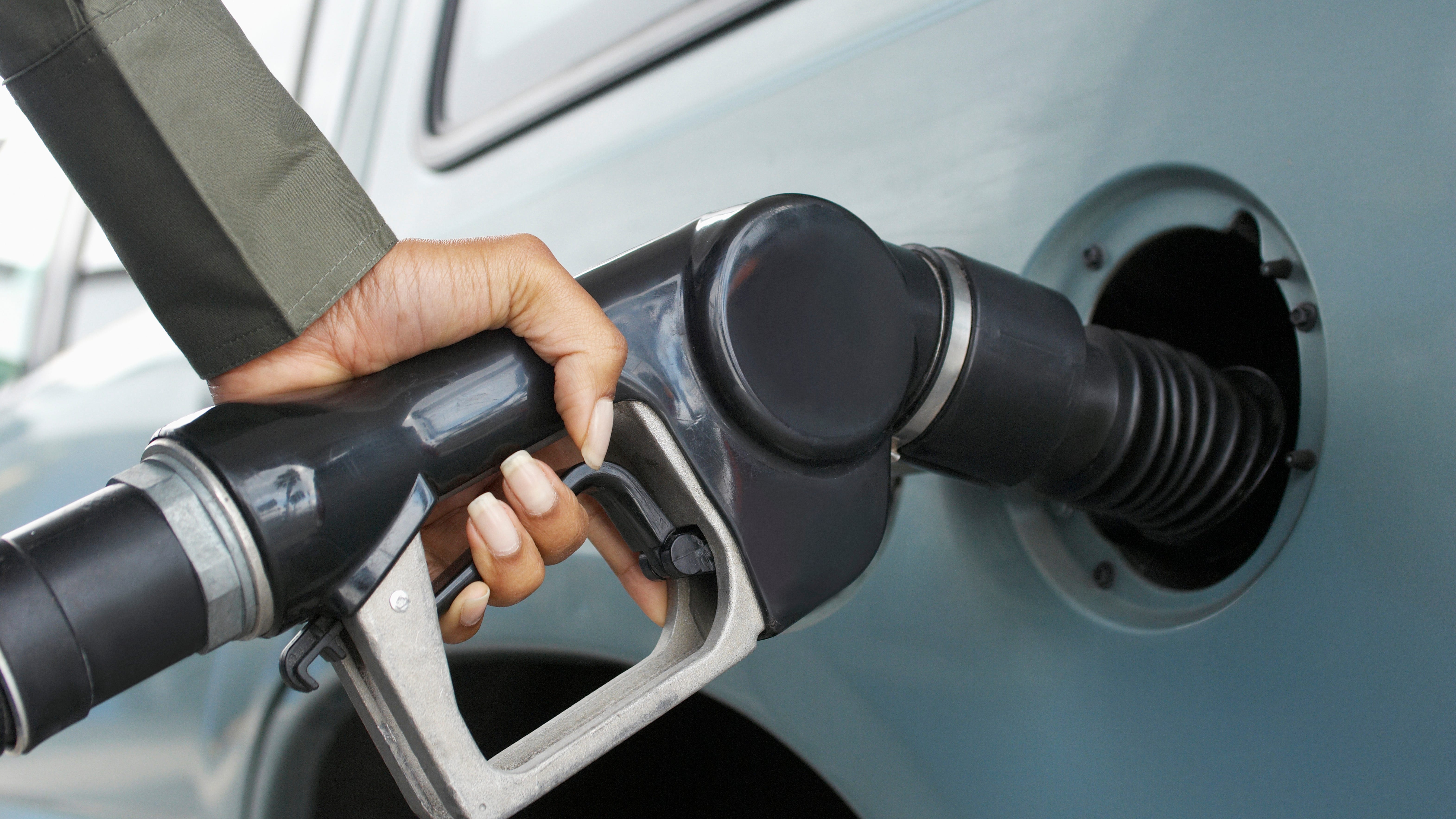 Volunteer patrols at South Side gas stations help decrease city’s high carjacking numbers