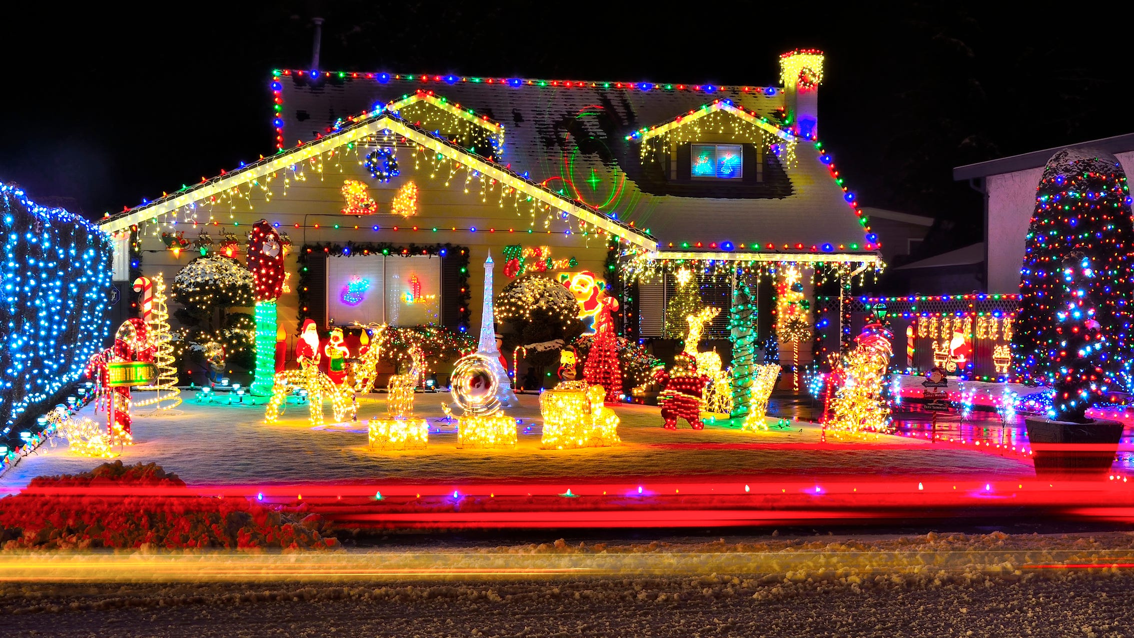 How to find out how much you’re spending on your holiday lights