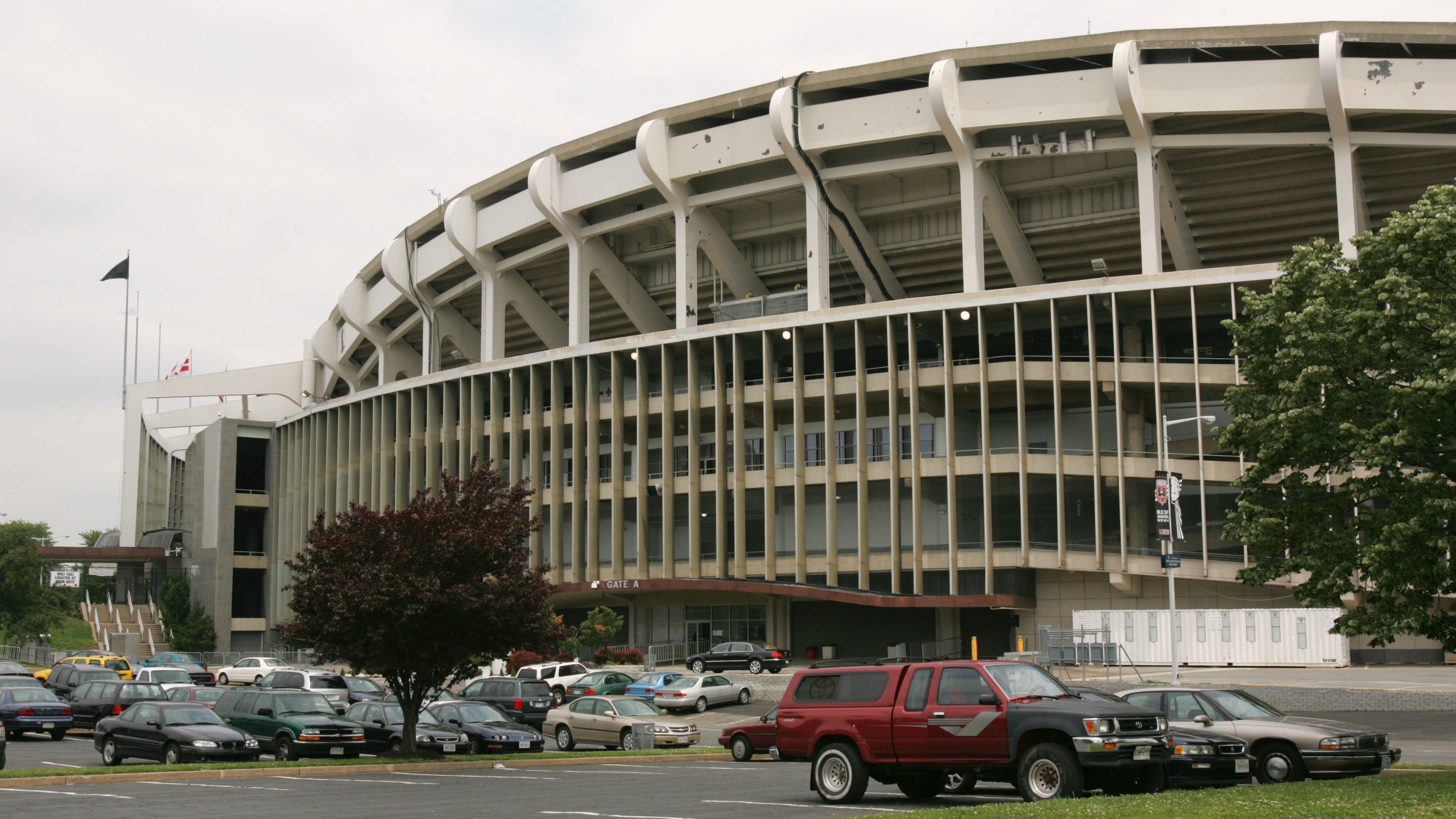 Doc Walker: RFK site stadium legislation proof of 'how much of a deterrent Dan Snyder was to progress'