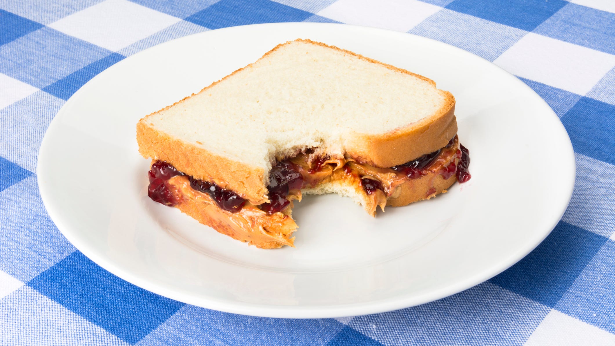 Navy engineer sentenced for smuggling US secrets in a sandwich