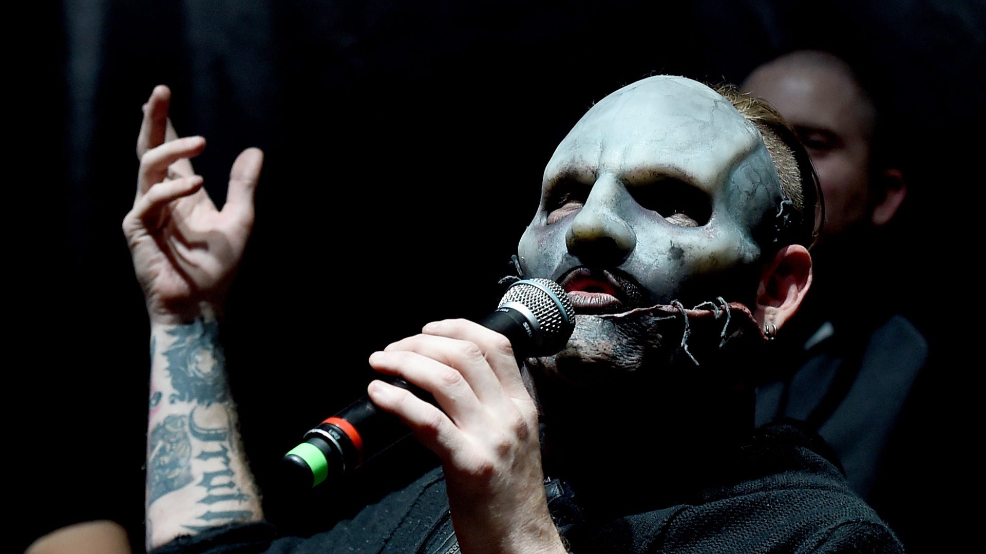 Slipknot’s Corey Taylor hits back at 'child' Machine Gun Kelly over airing of grievances with 'receipts'