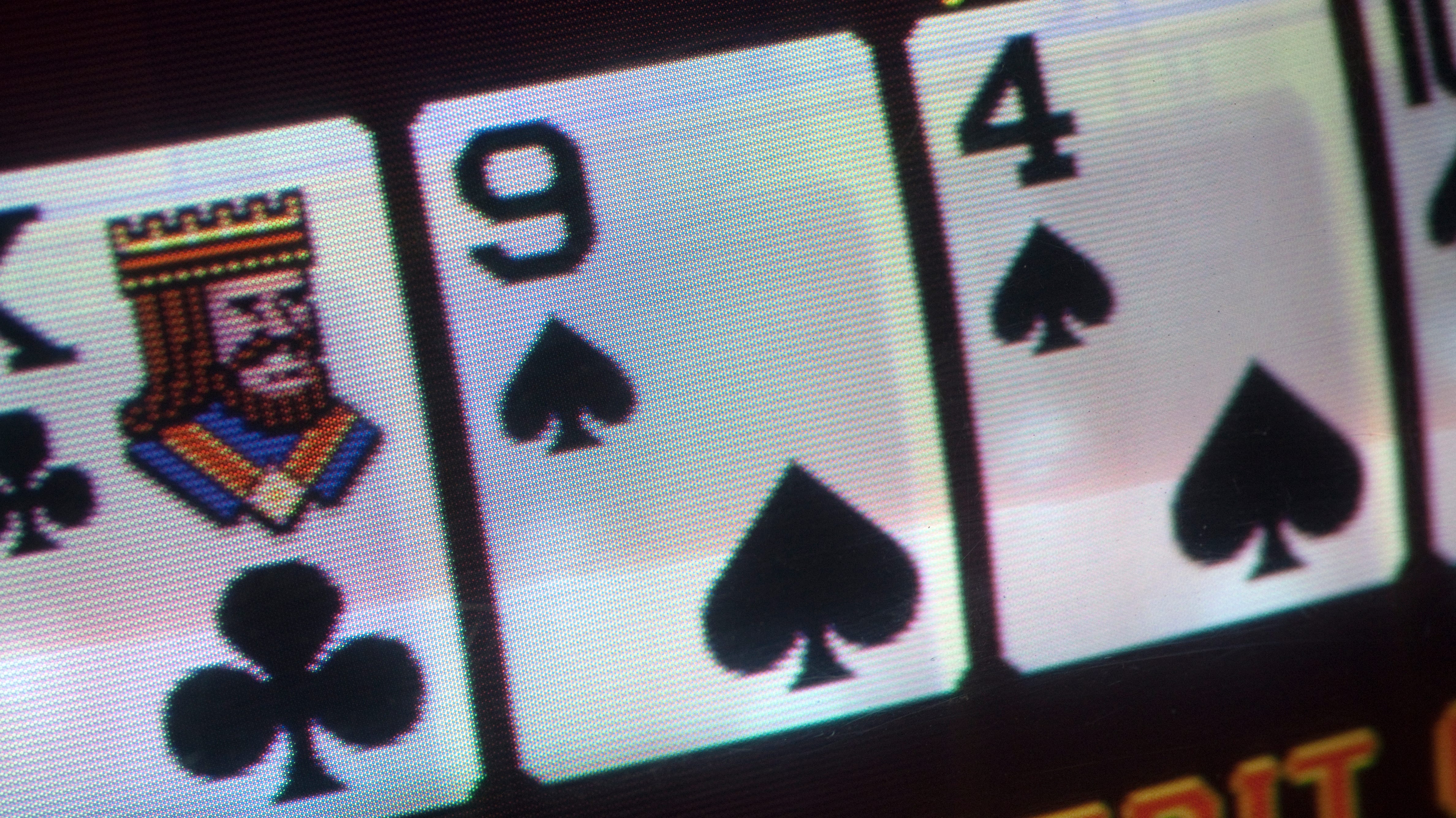 Video gambling license fees temporarily cut in half in Cook County under COVID-19 relief package