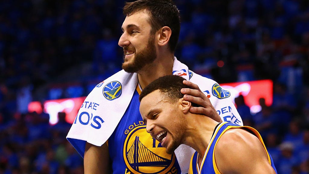 Bogut says Steph would read Twitter mentions at halftime after poor play as motivation