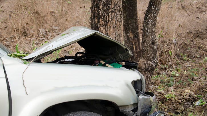 St. Clair County man in critical condition after smashing Dodge pickup into a tree, speed and alcohol believed to be involved