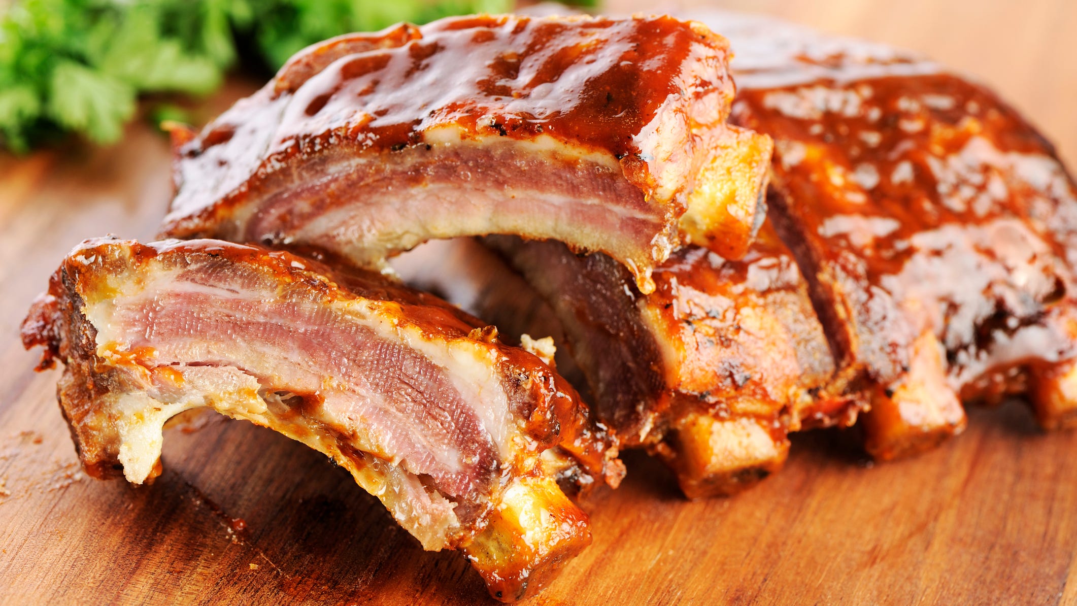 Woman calls 911 complaining of pink in her BBQ