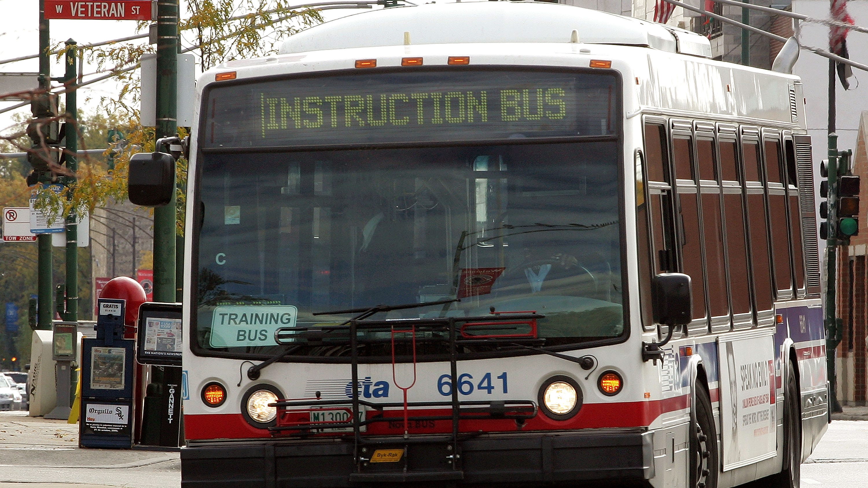 Man pointed gun at CTA bus driver after traffic accident: CPD