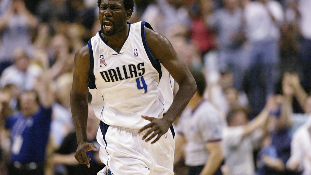 Greatest dunkers in Mavs history and a little "guess a Maverick"