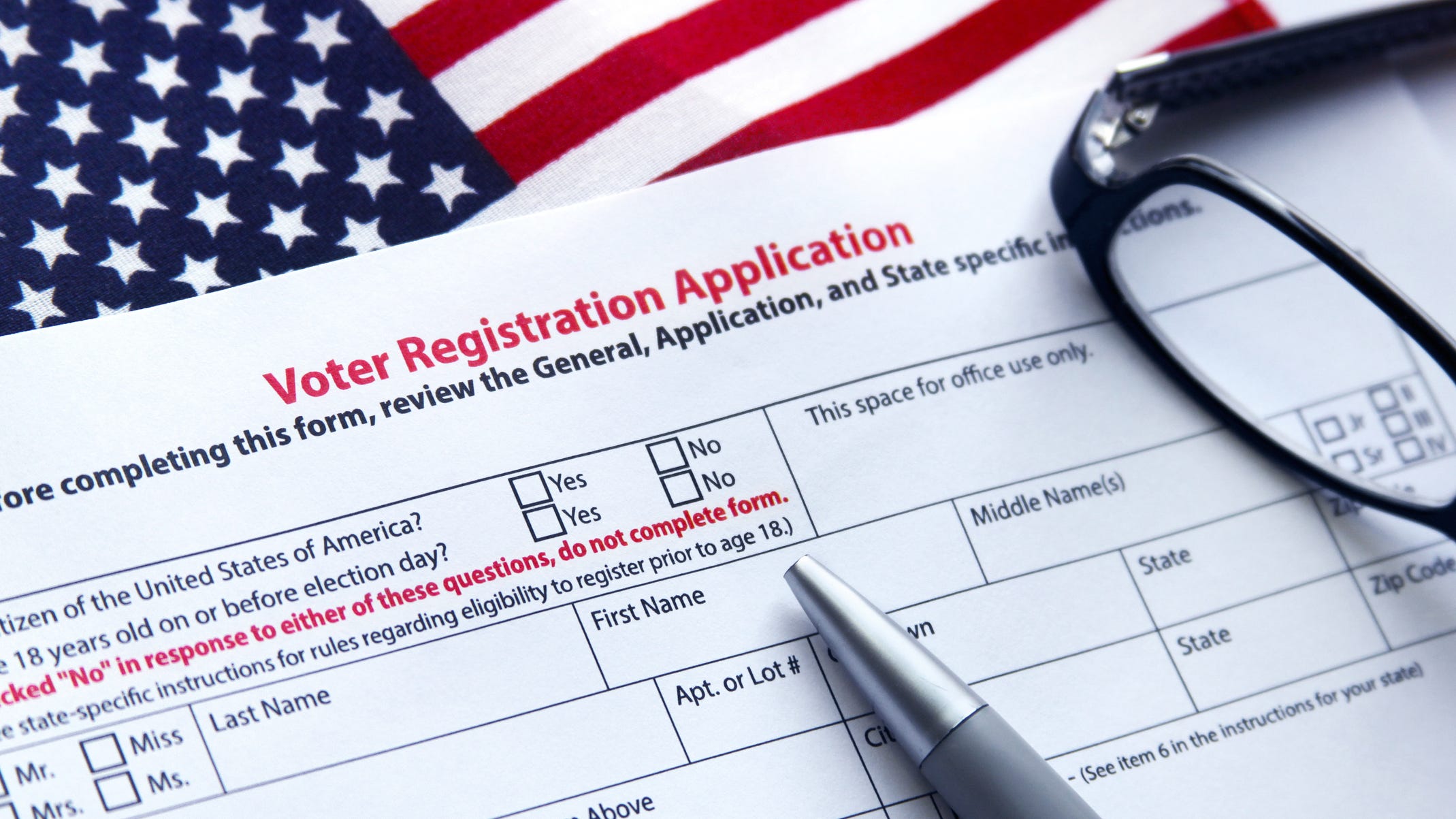 Secretary of State Simon encouraging voter registration ahead of Midterm Elections