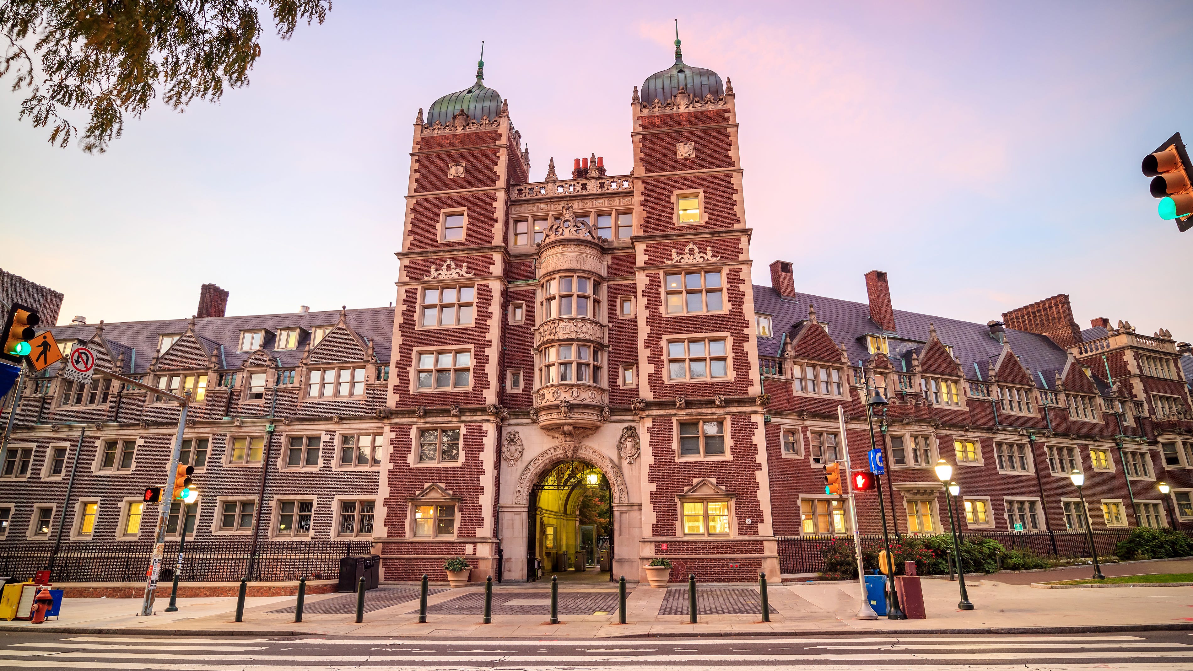 Penn's all-male Mask and Wig Club to invite women to audition