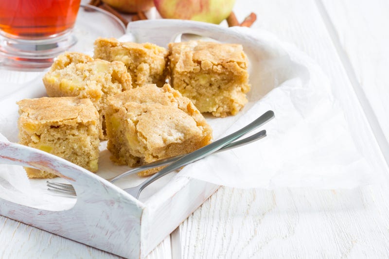 Homemade blondie brownies 