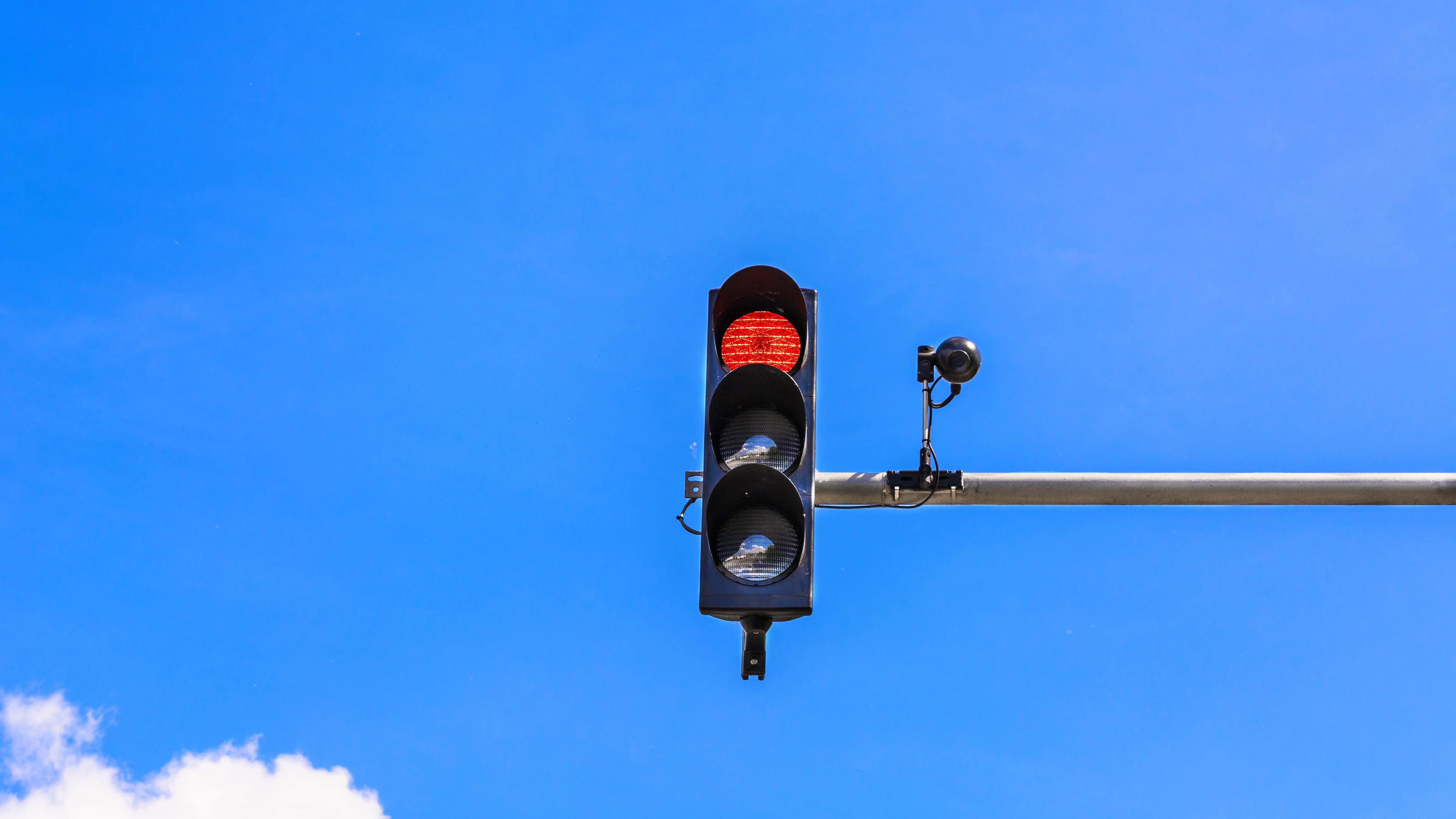 Judge rules Oakbrook Terrace can bring back red light camera to busy intersection
