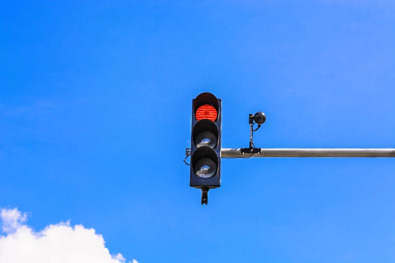 New lawsuit takes aim at red light camera in Stone Park