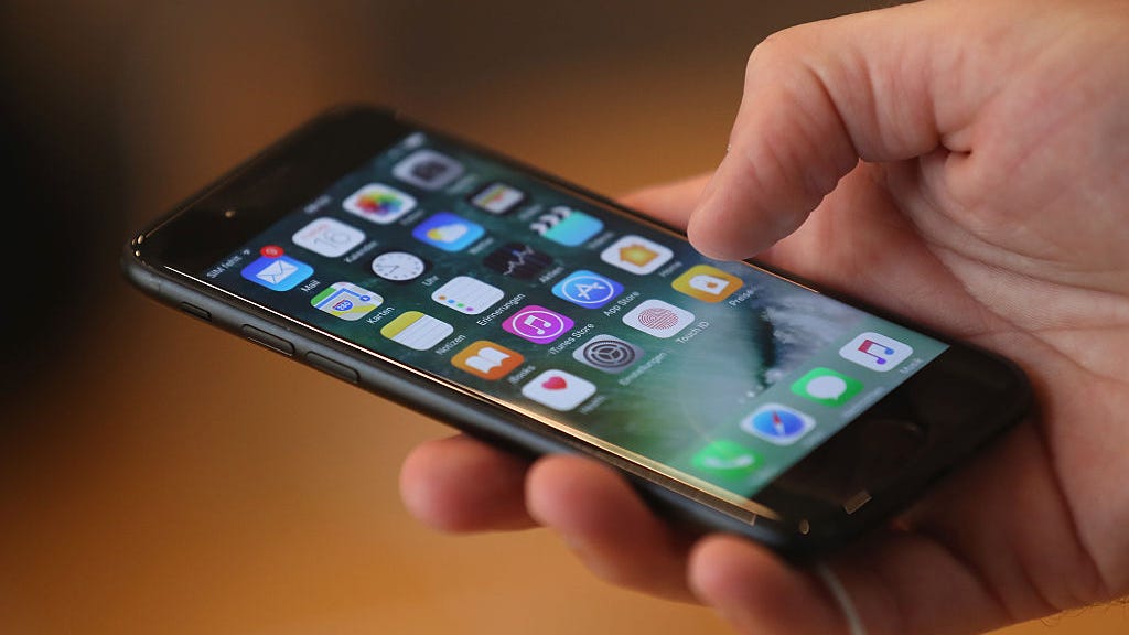 How to Properly Clean Your Phone During the Coronavirus Outbreak