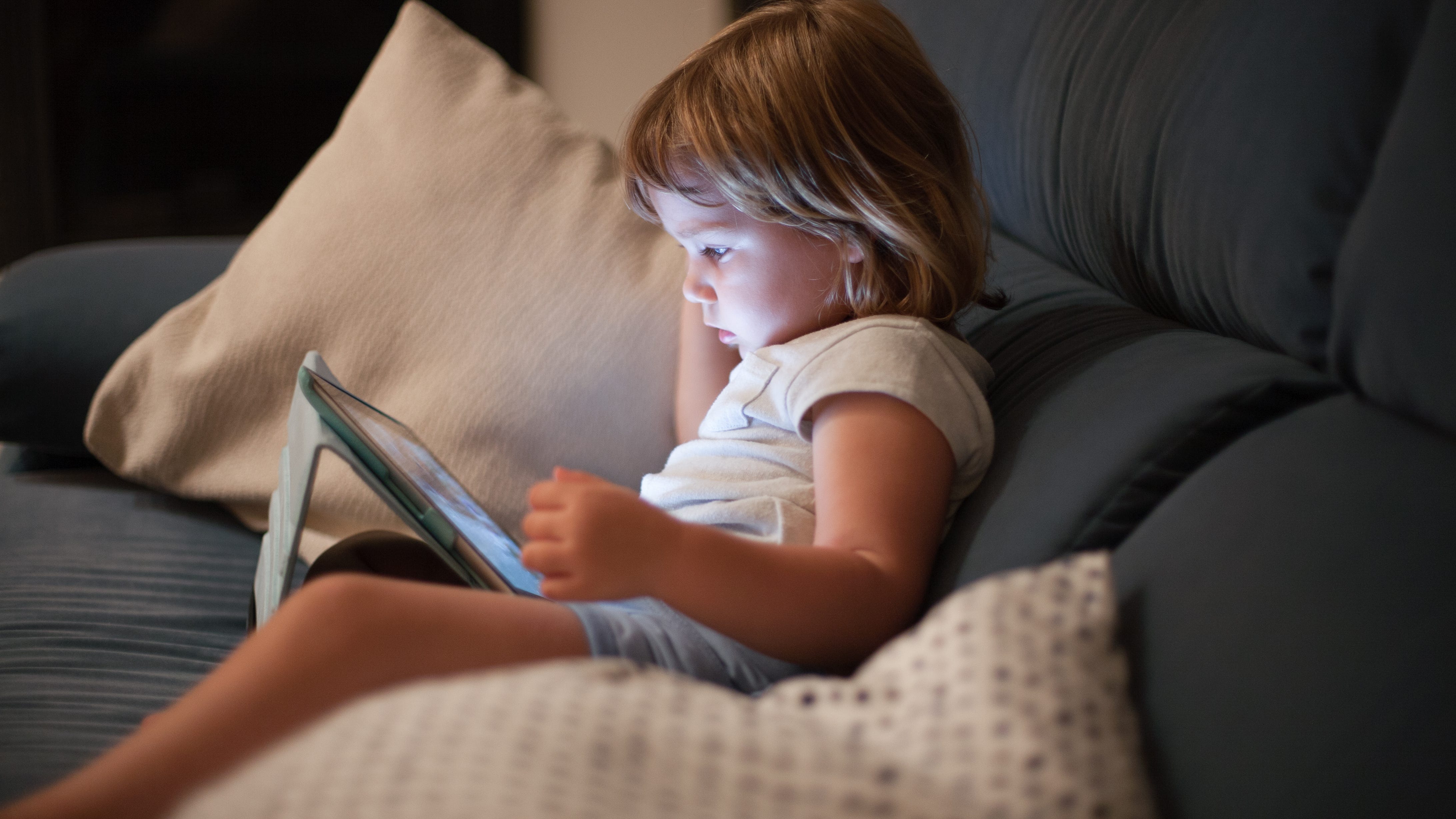 Here's what too much screen time is doing to your baby's brain