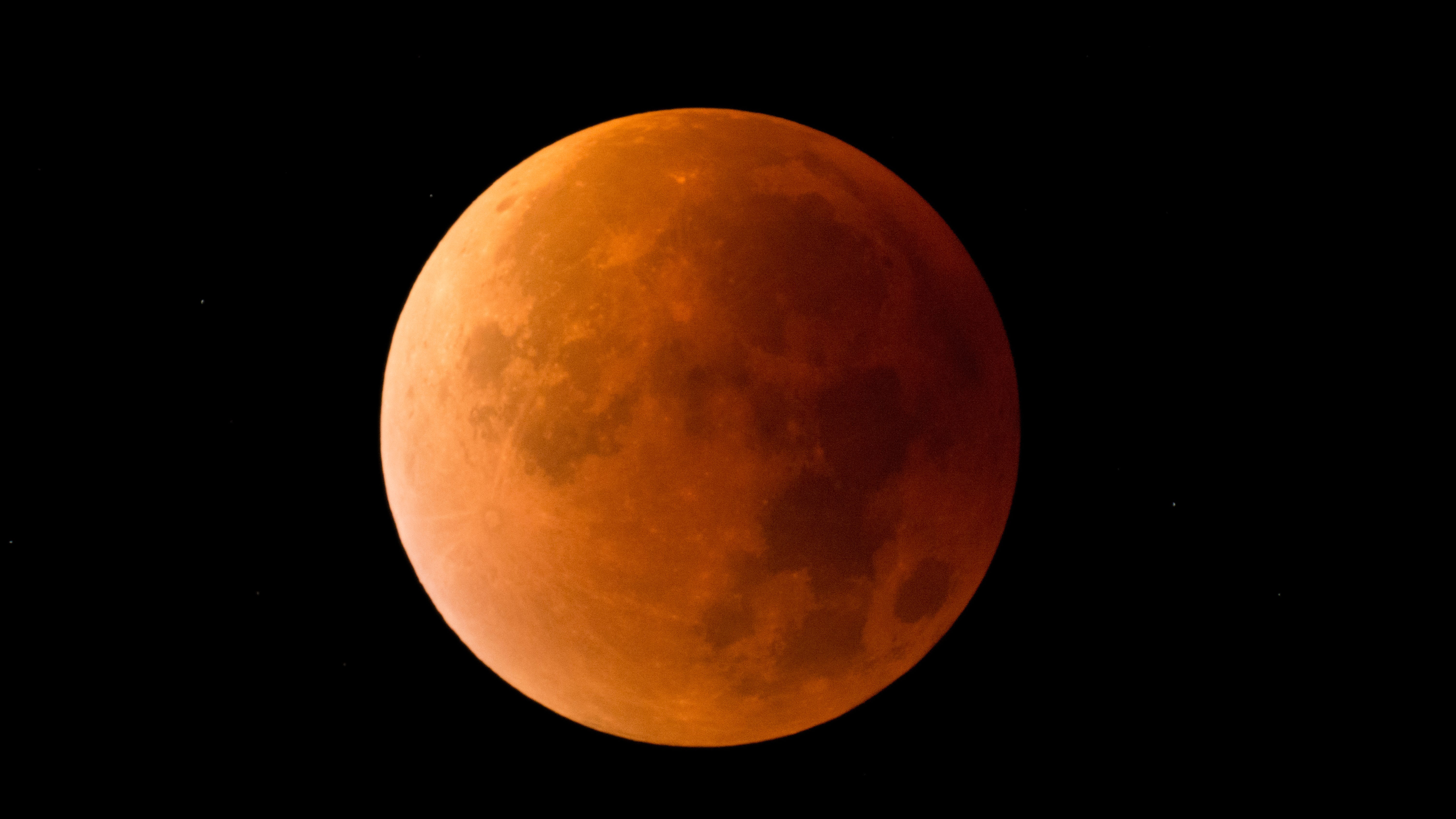 How to see this week's blood moon over DFW