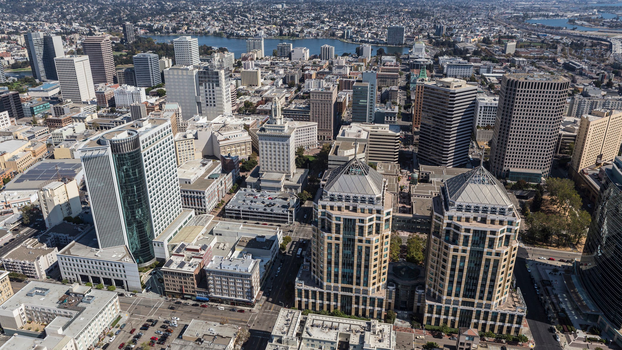 Oakland now accepting guaranteed income program applications for low-income families