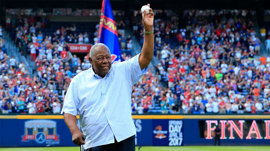 MLB players, writers mourn the loss of all-time great Hank Aaron on social media