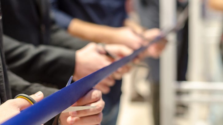 Dallas College opens job training center and "mobile training lab"