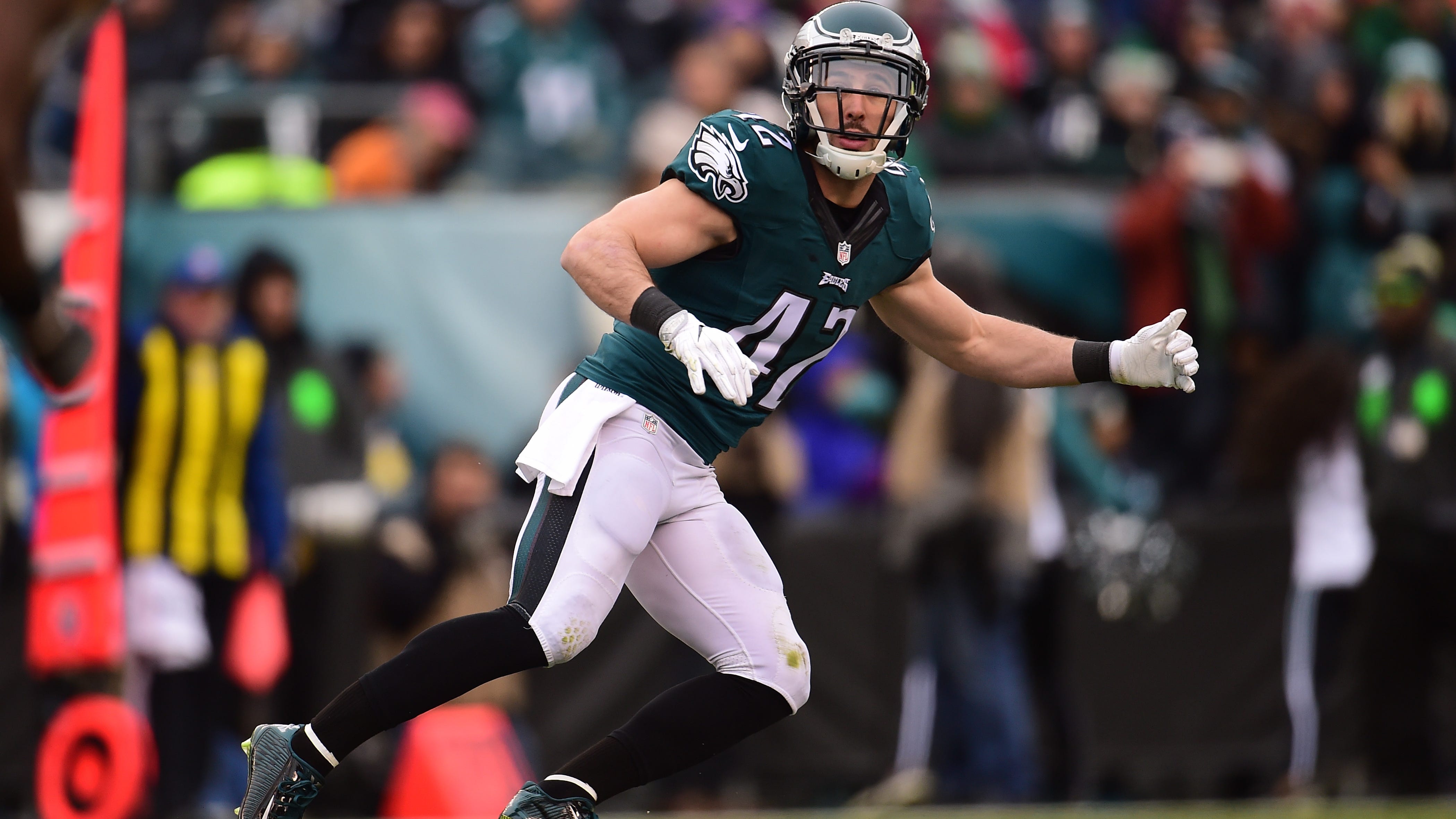 Former Eagle Chris Maragos sues medical team over 2017 career-ending knee injury