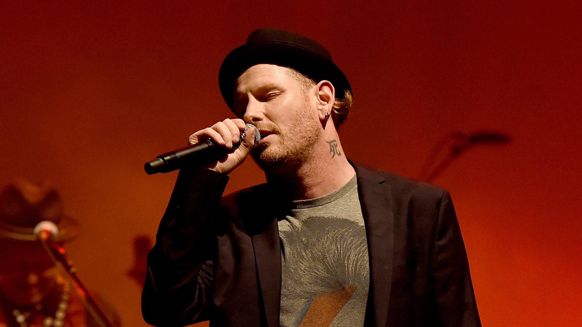 Corey Taylor 'very, very sick' with COVID-19 despite being vaccinated