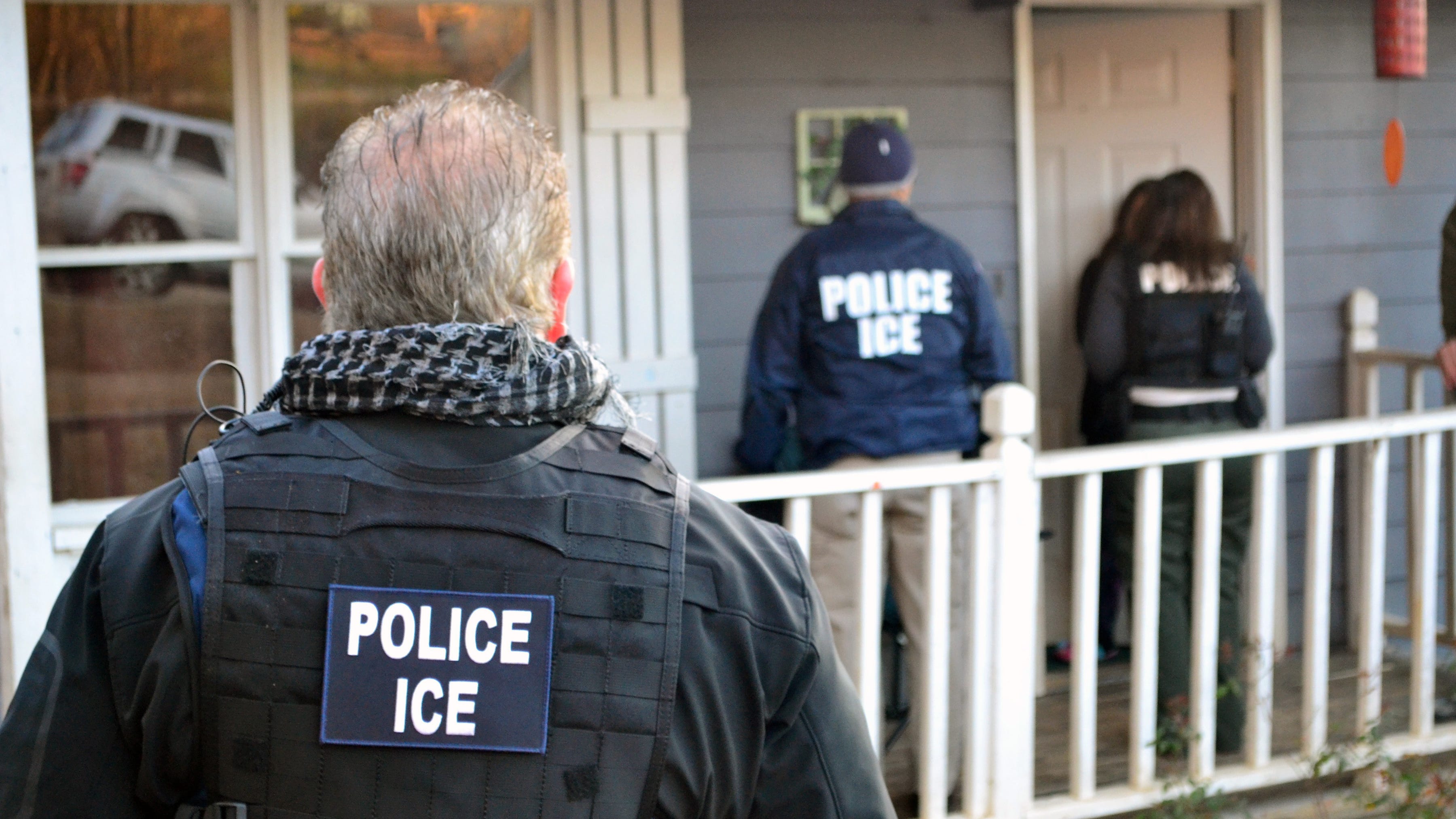 McHenry County Board votes to keep contract with ICE following heated public comment