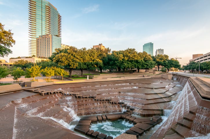 Fort Worth water garden
