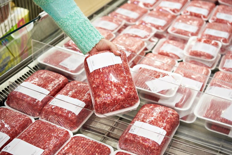 ground beef in supermarket