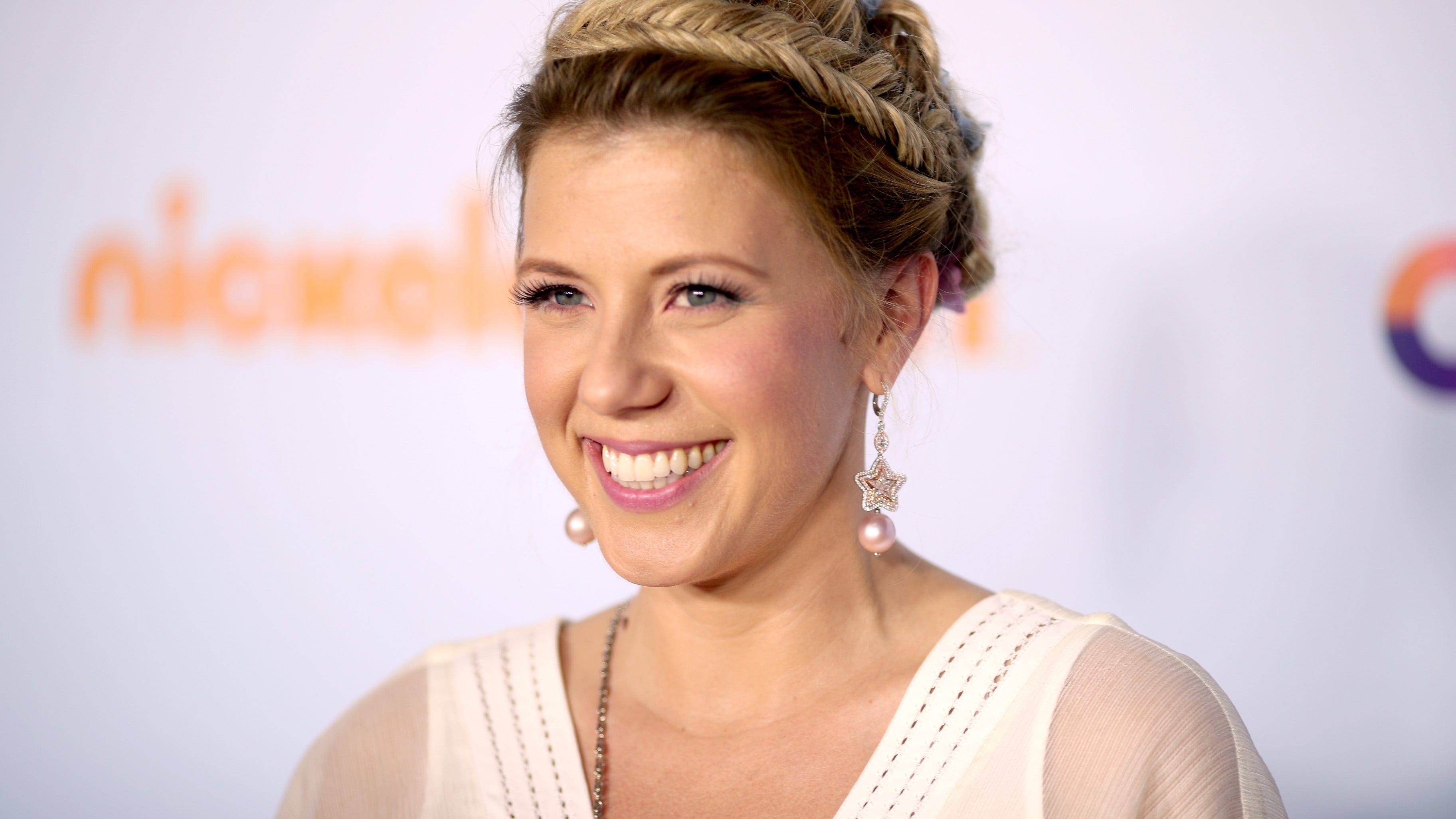 Jodie Sweetin wants to do a ‘Golden Girls’ style ‘Fuller House’ spin-off in 20 years