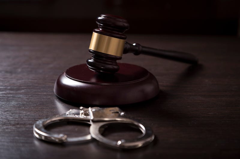 Gavel and hancuffs
