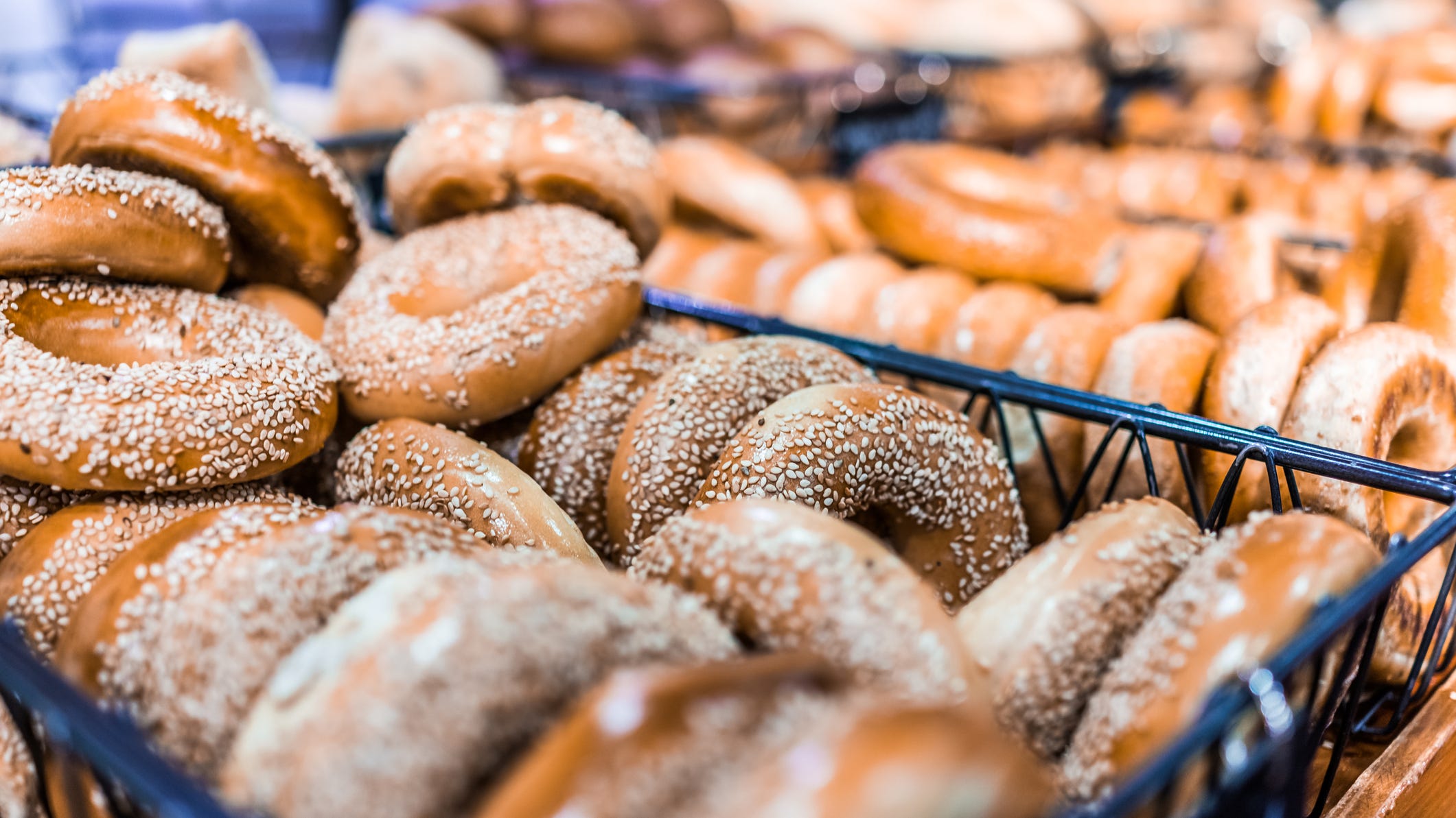 Entire Vacaville Noah's Bagels staff quits over 'toxic management' in viral video