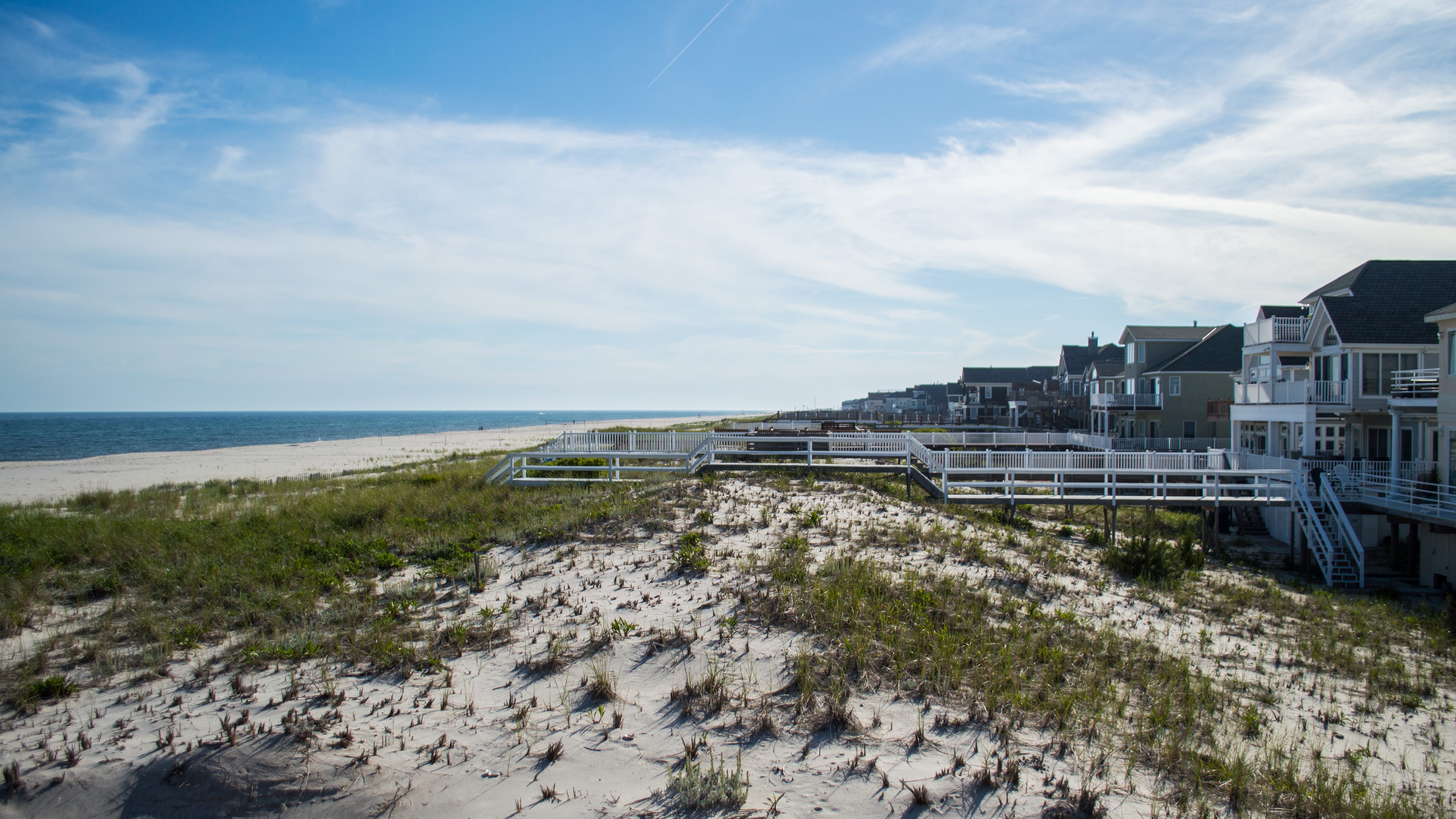Hamptons partygoers cast a worried eye on New York's future