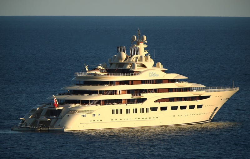 The worlds biggest yacht The Dilbar