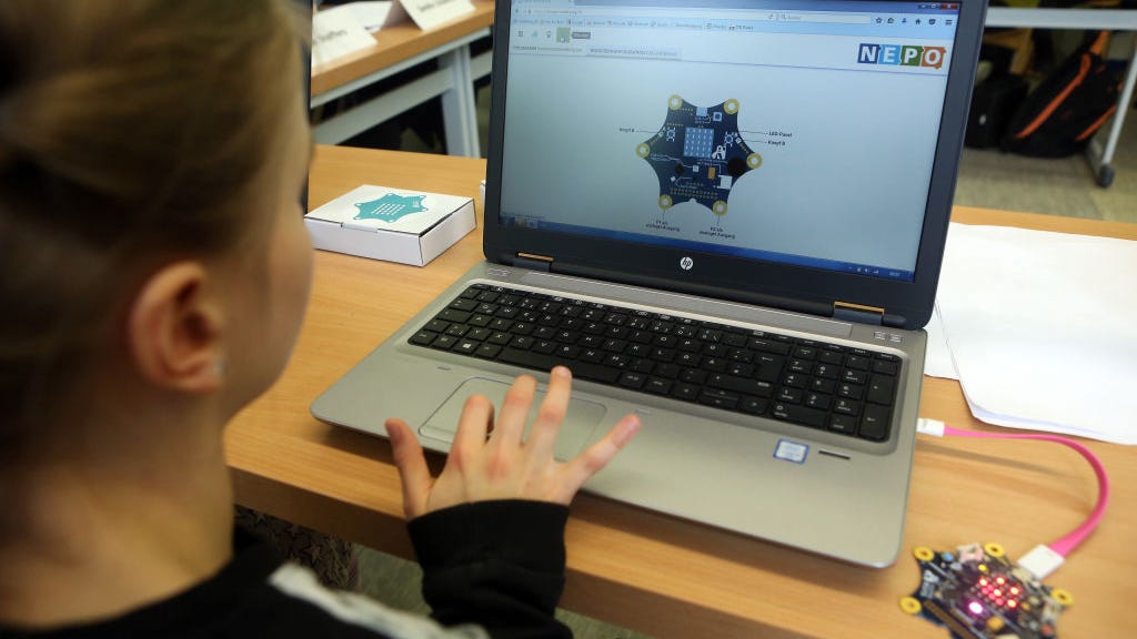 Zoom CEO Offers Free Tools for Schools Amid Coronavirus Pandemic