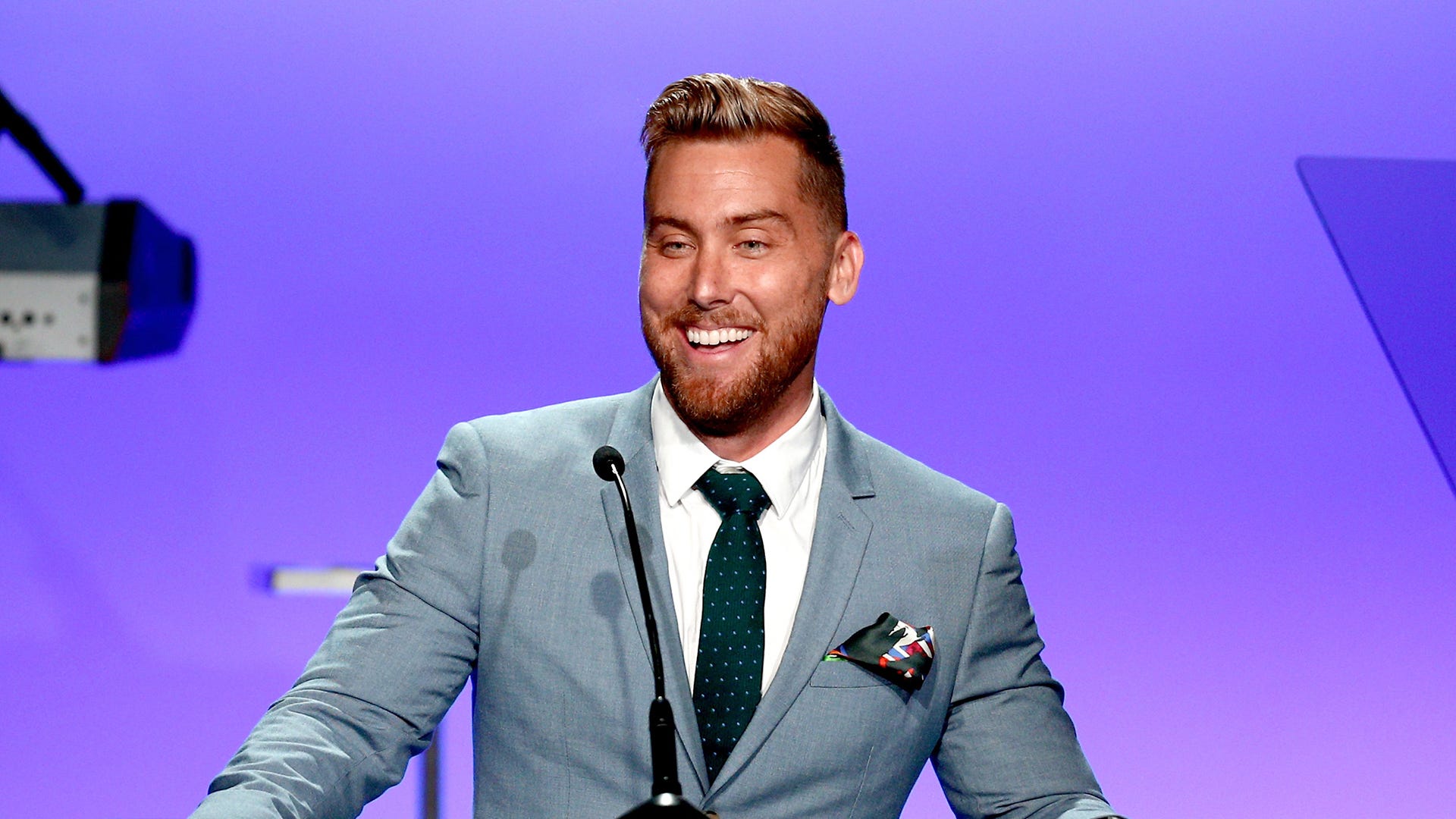 Lance Bass already has his twins dressed like *NSYNC and they're tearin' up hearts