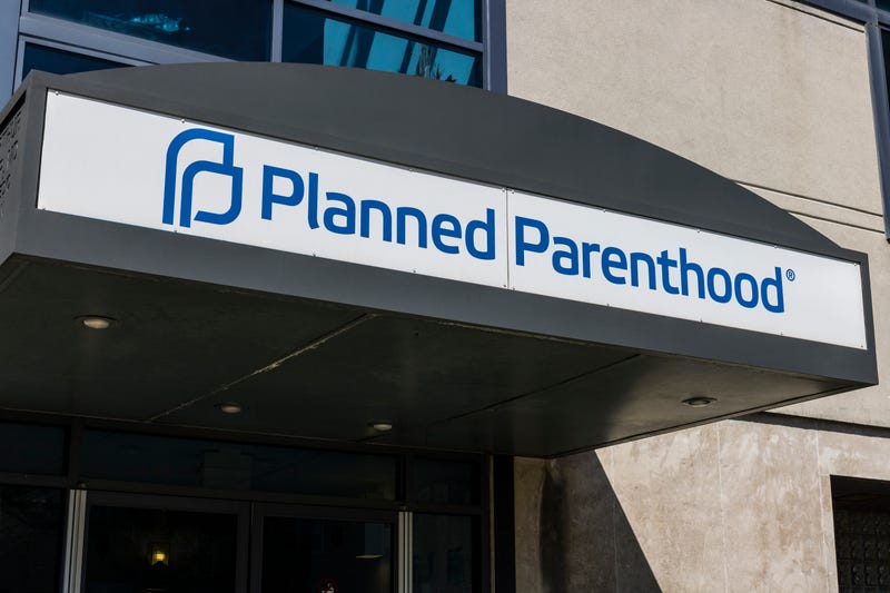 planned parenthood sign on building