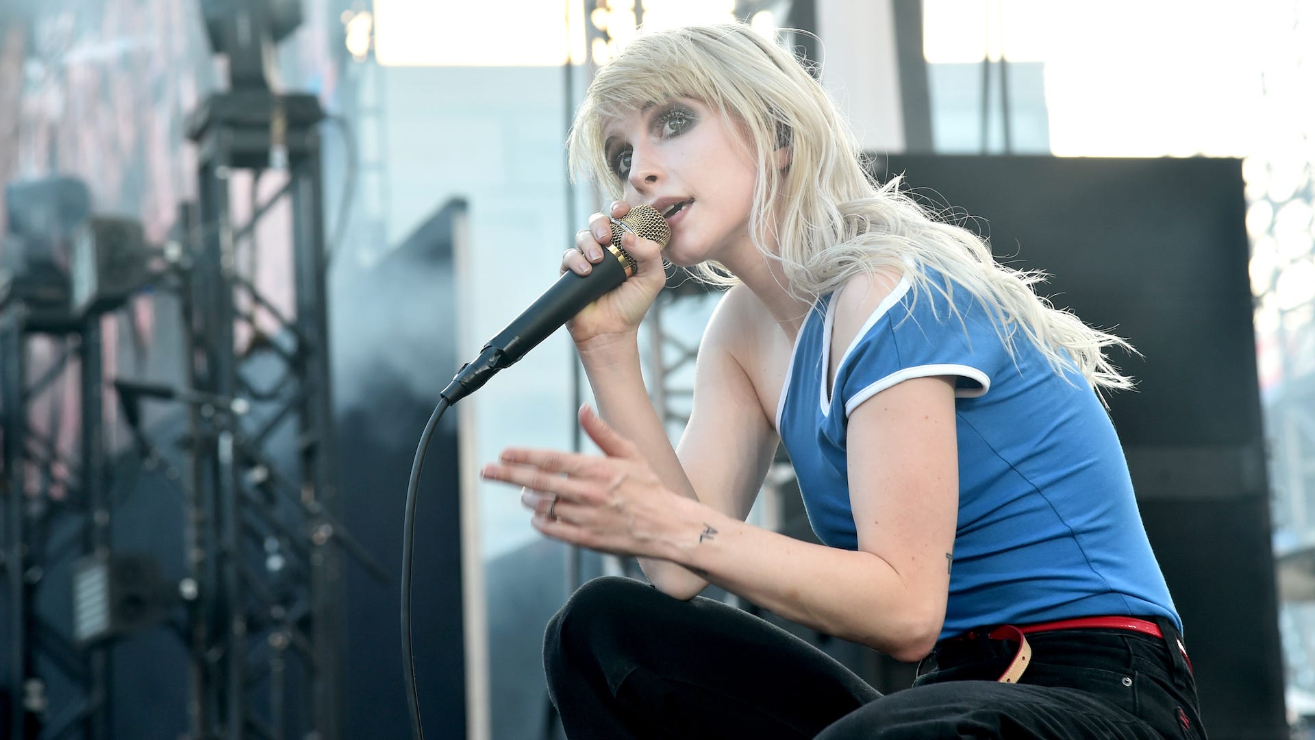 Hayley Williams says Paramore’s first drum kit used to belong to Taylor Hawkins