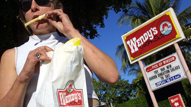 Wendy's shows off pop punk scene knowledge with shout outs to MGK, iDKHOW, and more
