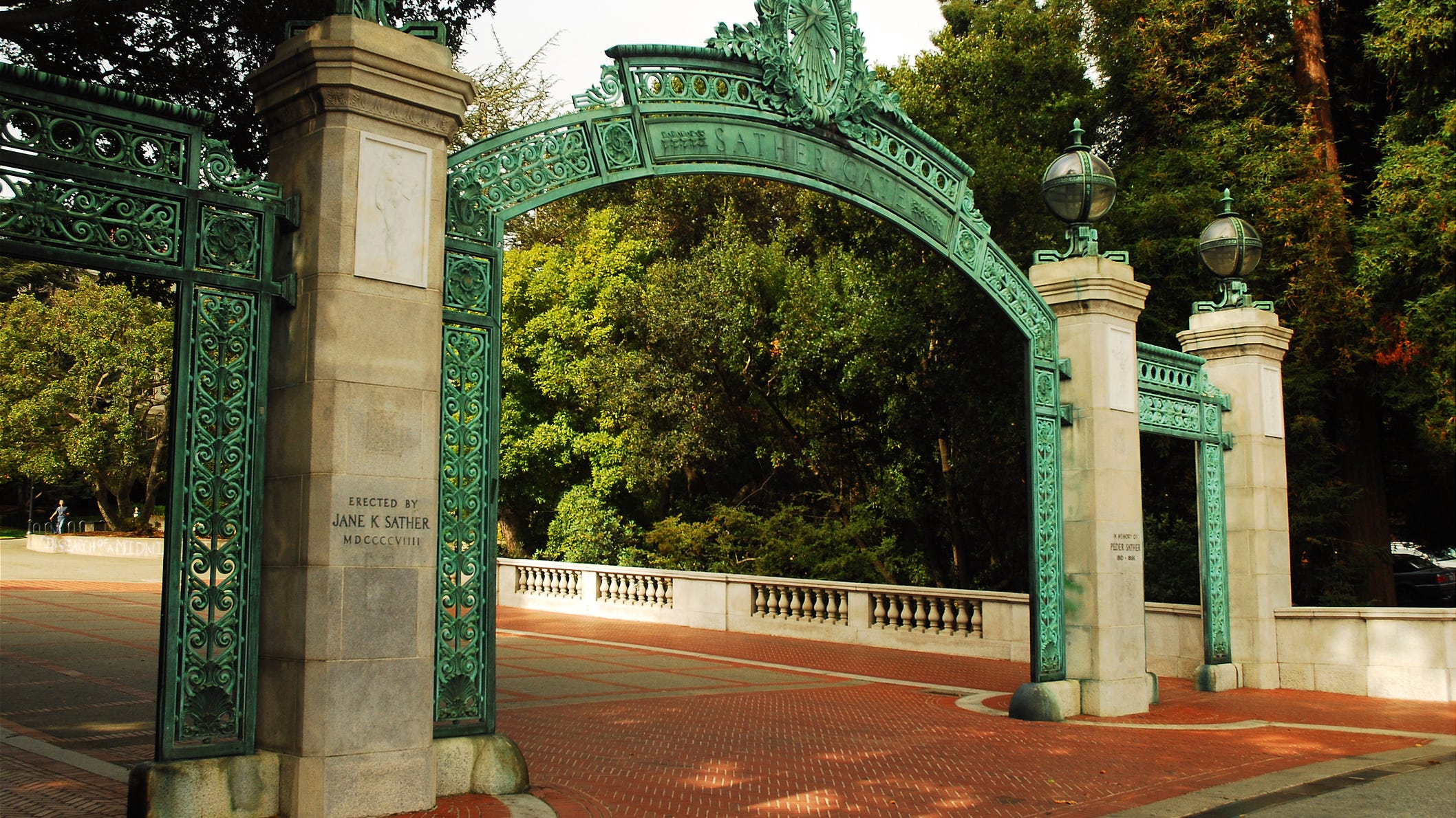 UC lecturers threaten strike, widescale class cancelations over labor conditions