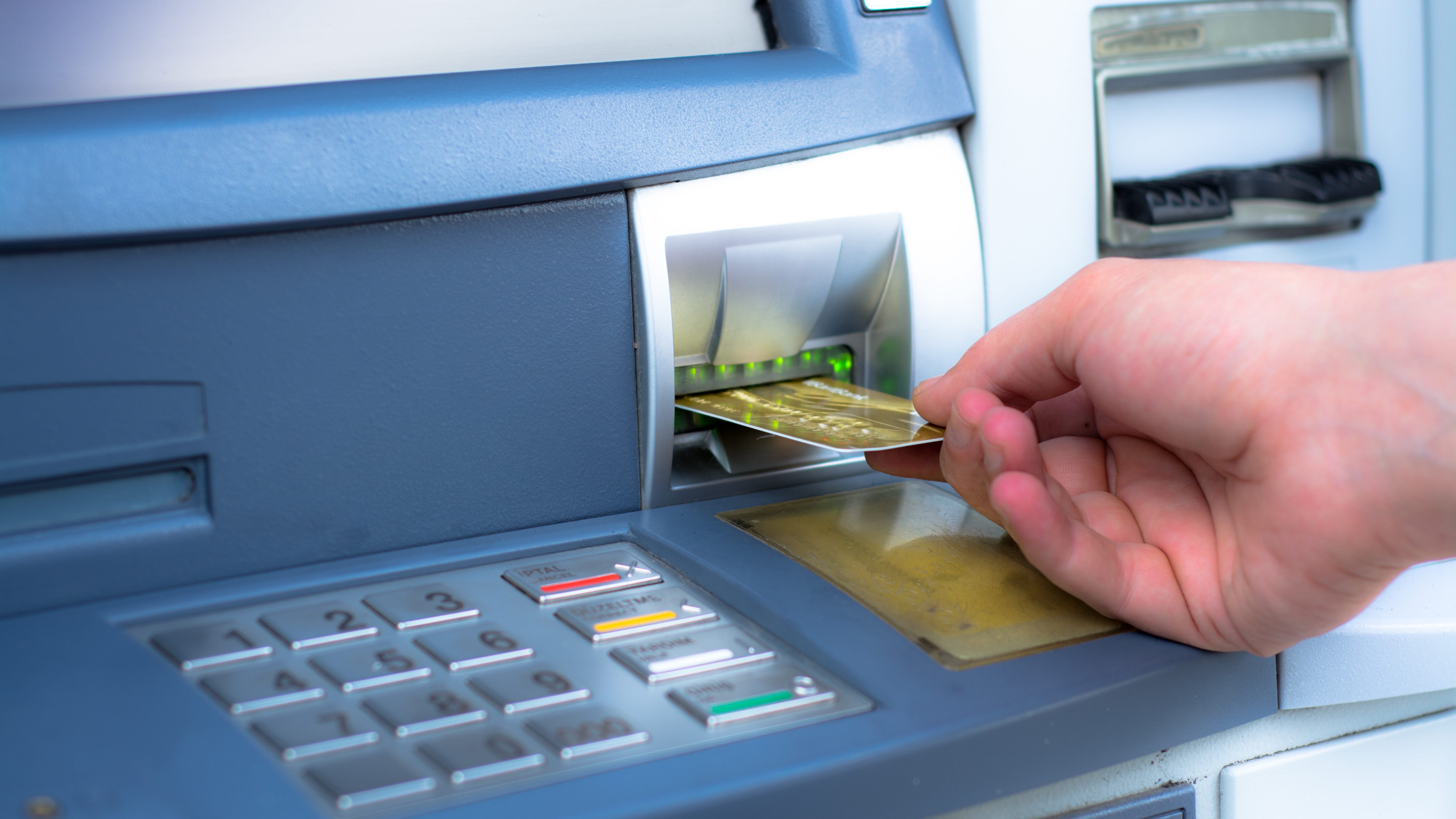 Armed robbers targeting ATM users on Northwest side: CPD