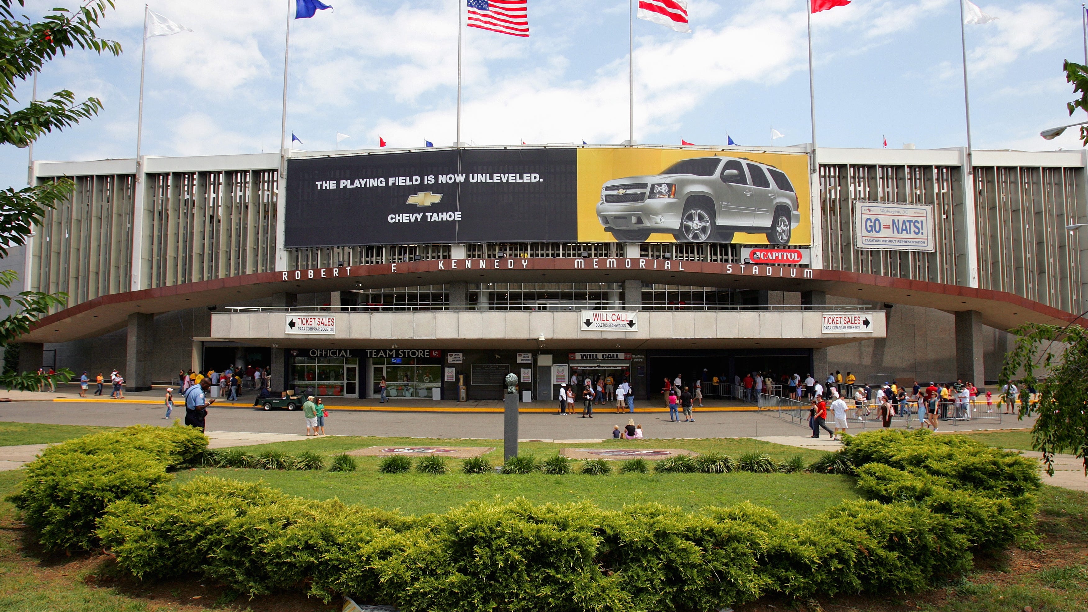 Grant & Danny: How realistic is the RFK site for the next Commanders stadium?