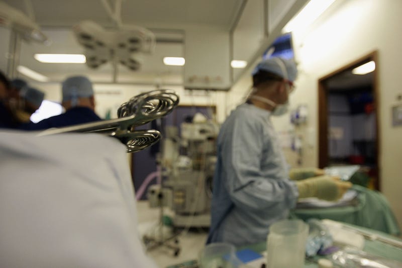 Florida doctor says he couldn't hear patient screaming because he wasn't wearing hearing aids