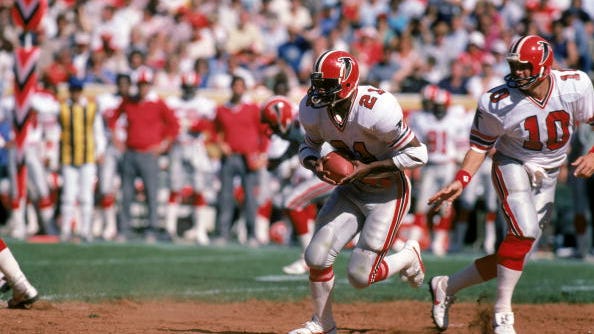 Falcons tease return of red helmets during schedule release
