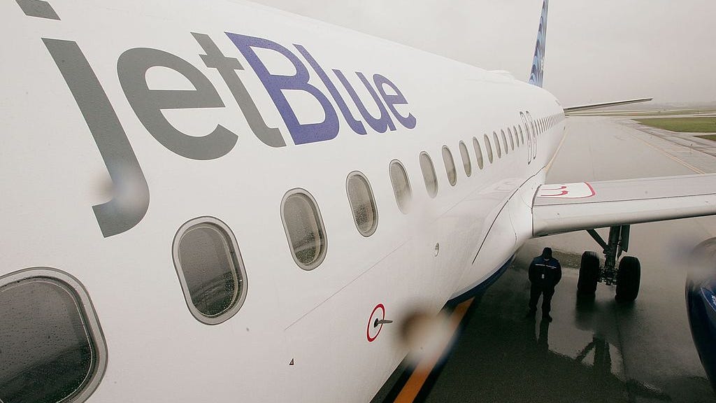 JetBlue cuts 1.2K flights amid omicron surge